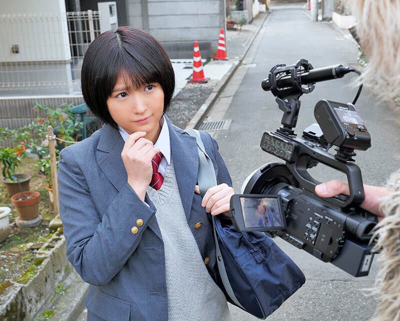 1ienfa08601 | 池袋で見つけた優しい女子校生に18cmメガチ○ポを素股してもらったらこんなヤラしい事になりました。 深田結梨 画像 1