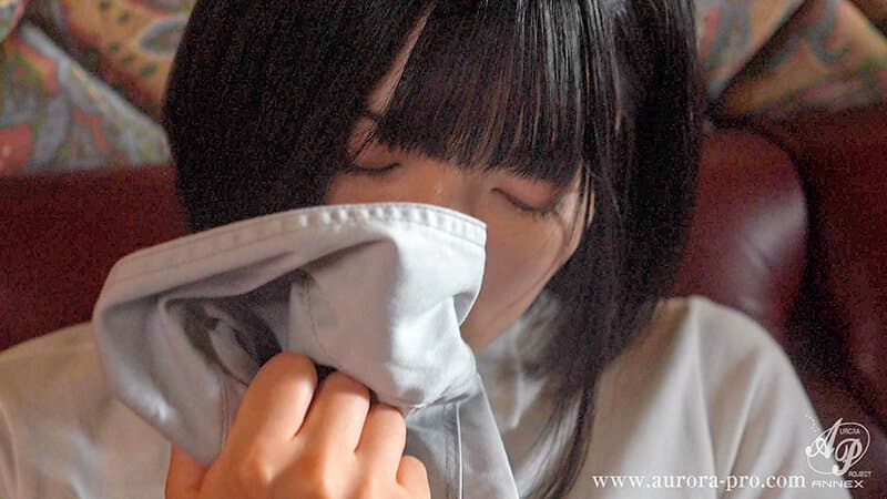 apns00402 | ずっと好きだったおじさん達の肉オナホになりたい…エスカレートするマゾ娘 中年チ〇ポ偏愛女学生 虹村ゆみ 画像 1