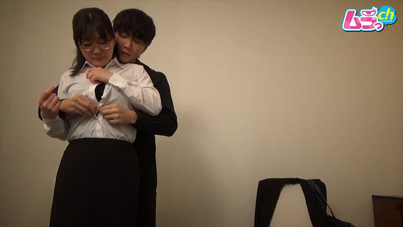 h_1534grmo00320 | ホテル部屋REC 「マネージャーになるには身体が資本！」推しのアイドルマネージャーになりたいNNT（無い内定）就活生の弱みに付け込み、中出し発射でマ●コの奥までじっくり身体検査！ 画像 5