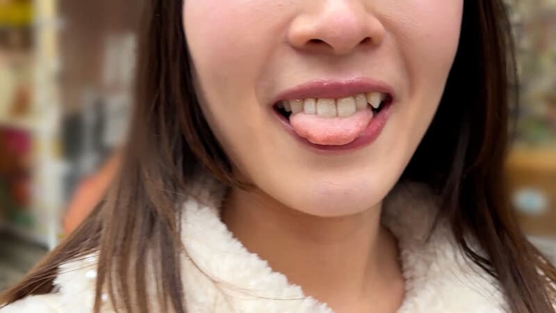 h_1651hnf0400001 | ももなちゃんが上半身裸で濃厚鼻フェラ 画像 4
