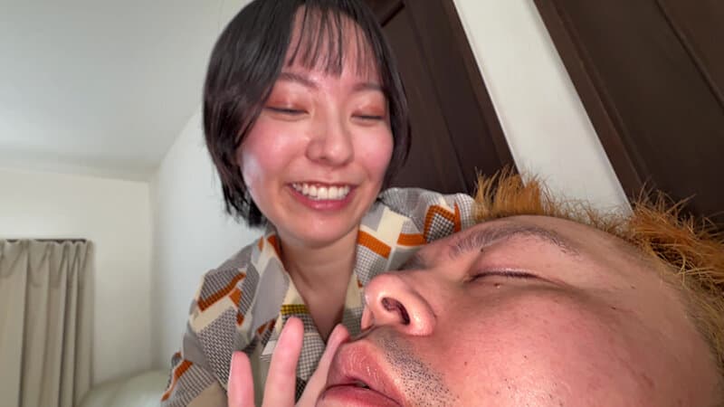 h_1651y00394 | 【個人撮影】加護まりの唾液ローション・エステ 画像 3