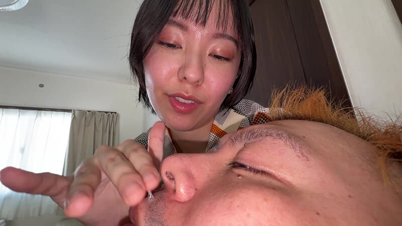 h_1651y00394 | 【個人撮影】加護まりの唾液ローション・エステ 画像 4