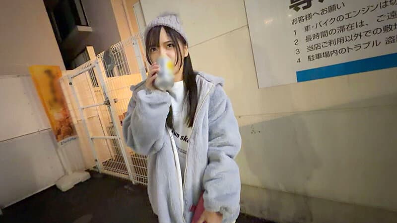h_1820adhn00051 | 深夜の田舎のコンビニでウロウロしているギャルを簡単にお持ち帰り出来るのか検証 ミオちゃん 画像 2
