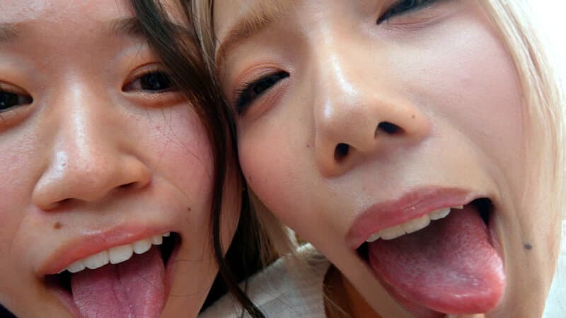 h_283pmft00418 | 「私たちが射精させてあげるっ」アナタを取り合うWオナサポ 福田もも・高嶋和 画像 1