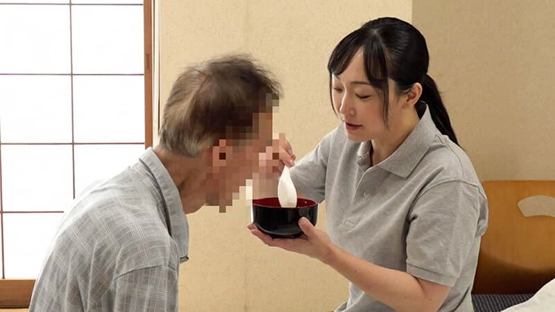 parathd04462 | デカ尻爆乳のド淫乱アラサー介護士（4）～父親の介護そっちのけで息子の絶倫チンポと激ピスSEX 成澤ひなみ 画像 2